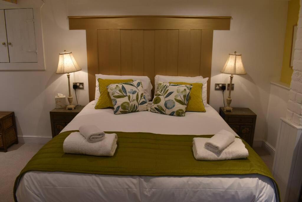 Apartment The Cheltenham, Stylish 1-bed Victorian *